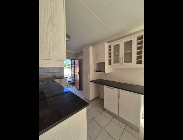 3 BEDROOM SECTIONAL TITLE FOR SALE IN SHELLY BEACH